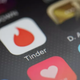 Illustration for article titled Australian Doctor Sends 9,000 Texts to Tinder Fling After He Breaks Things Off